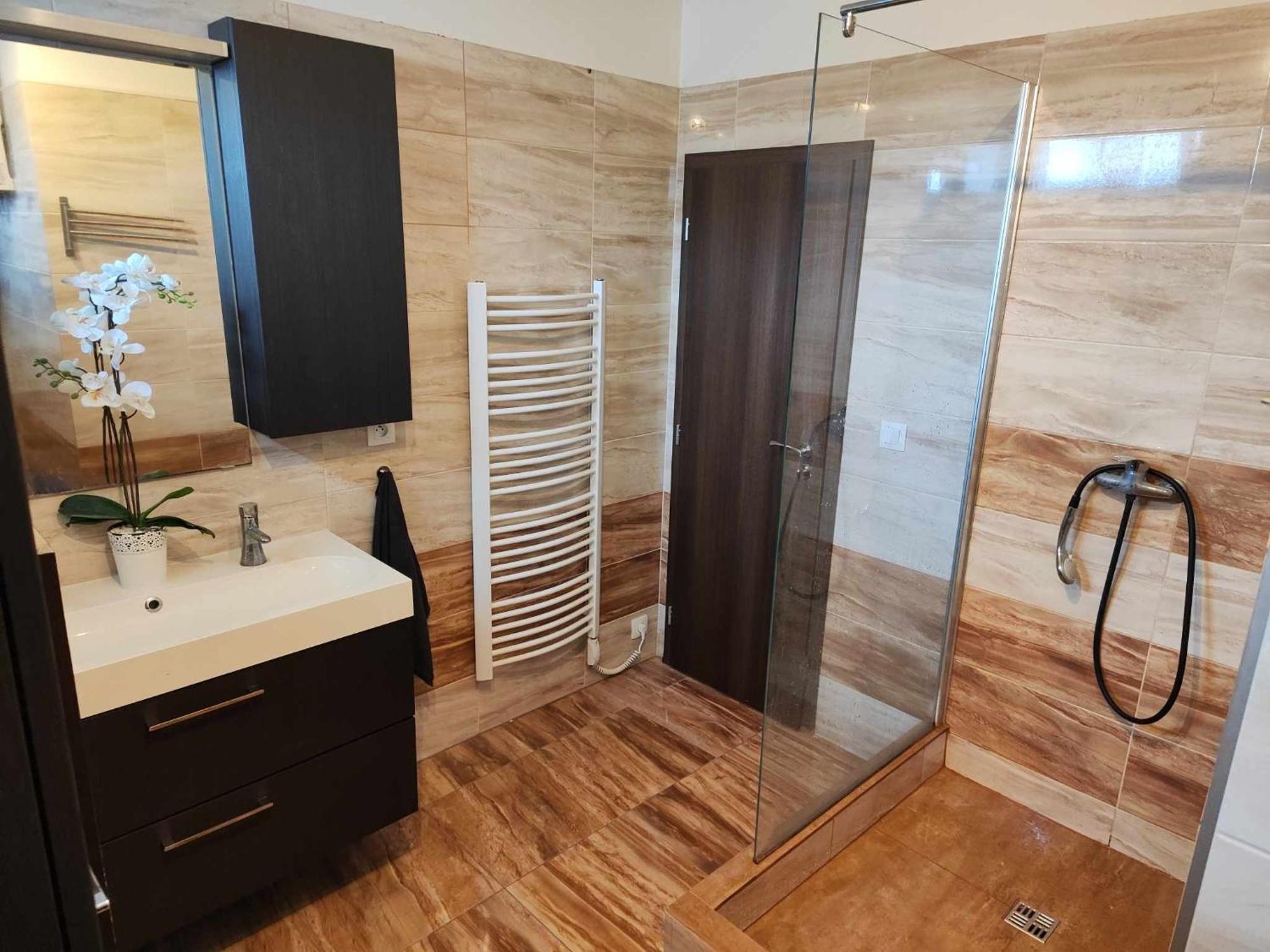 Apartman Dominika Appartement Rovinka Buitenkant foto